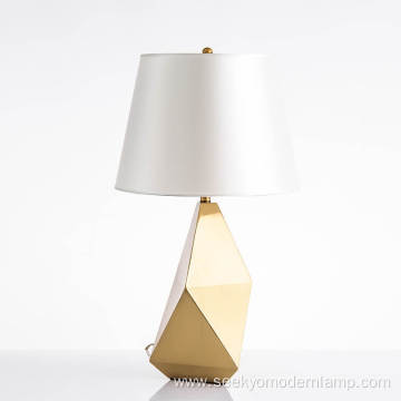 Gold diamond cut lamp body decorative table light